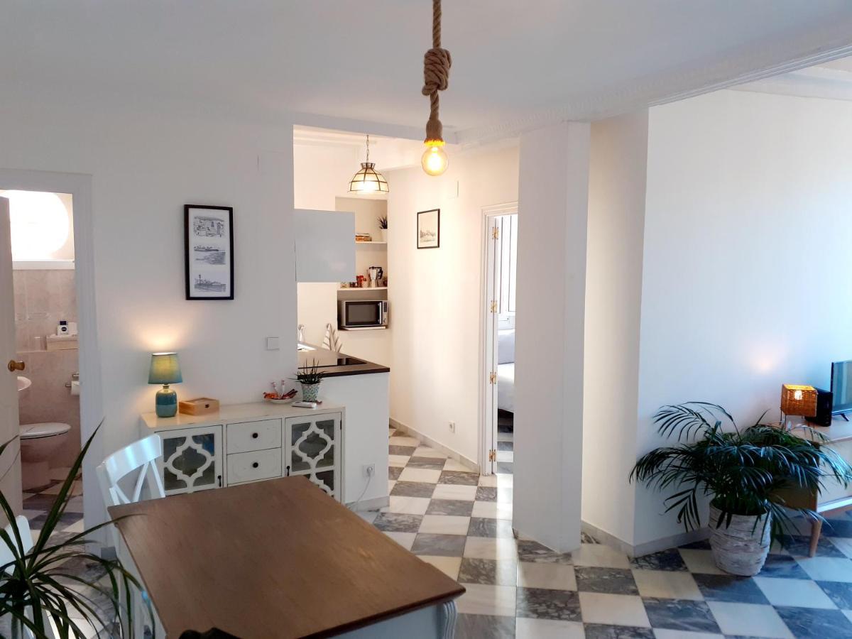 Apartamento Puerta Al Mar Cadiz Bagian luar foto
