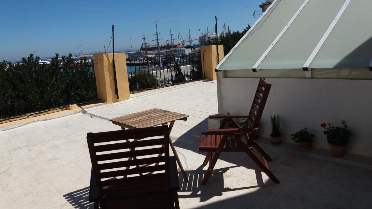 Apartamento Puerta Al Mar Cadiz Bagian luar foto